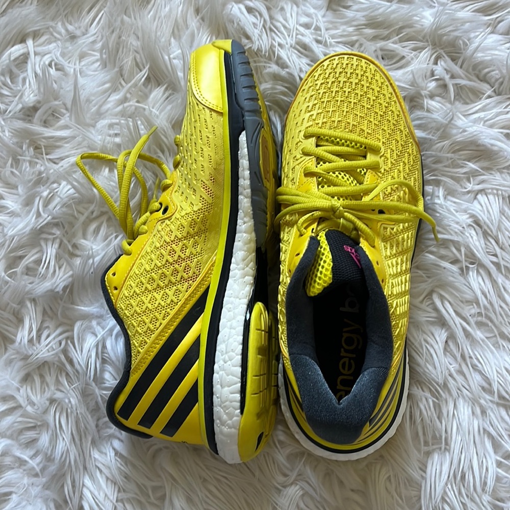 Adidas Energy Boost Women Volleyball Shoes 9.5 Women
